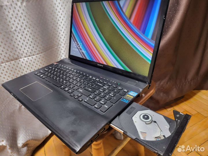 Игровой Sony17.3 fullhd i5/500/8
