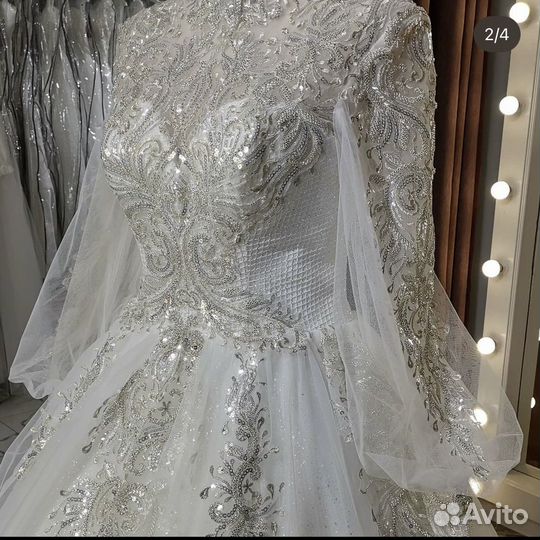 Свадебное платье