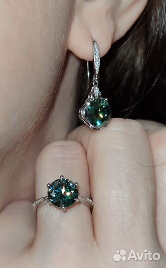 Серьги 925 пробы с зелёными муассанитами 6 карат