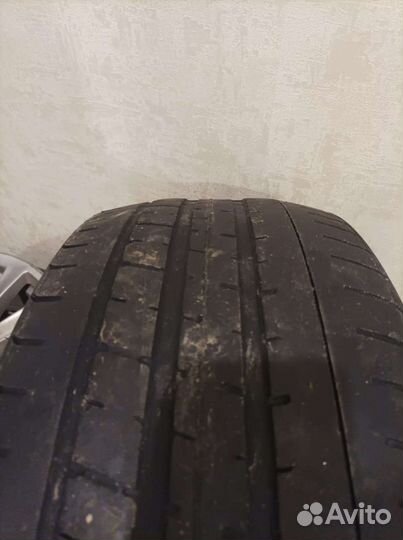 Pirelli P Zero 275/40 R20