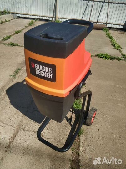 Измельчитель Black & Dacker