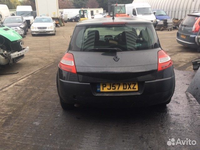 Разбор на запчасти Renault Megane 2