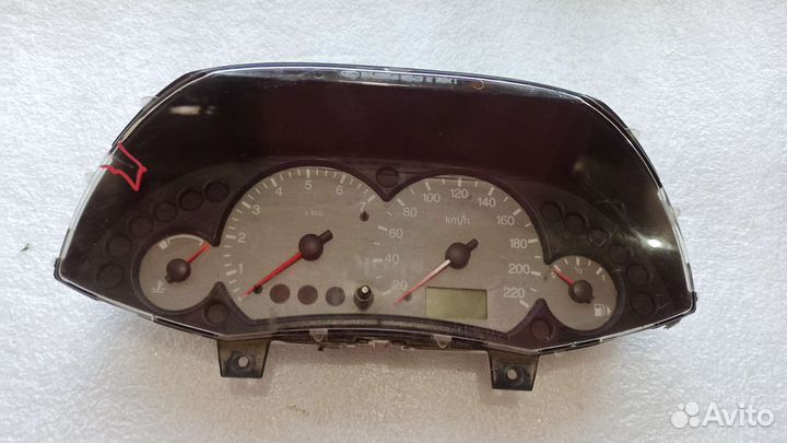 Щиток приборов Ford Focus 1 дефект