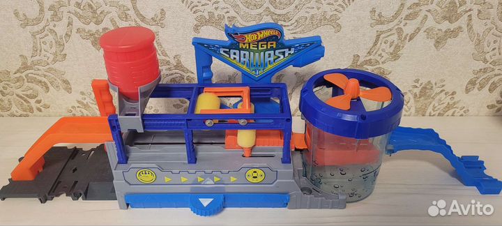 Трек хот вилс автомойка