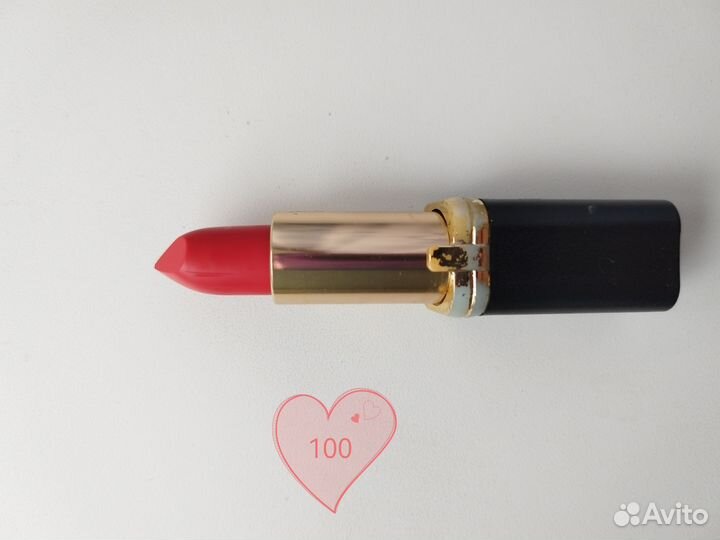 Тональный крем, скульптор, хайлайтер, блеск