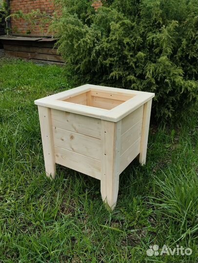 Кашпо из дерева