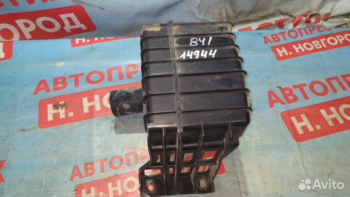 Резонатор воздушного фильтра Форд Мондео 3