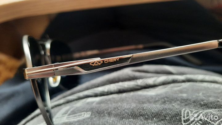 Солнцезащитные очки Chery