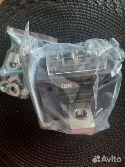 Трансформатор тока тти-А 1000/5А кл. точн. 0.5