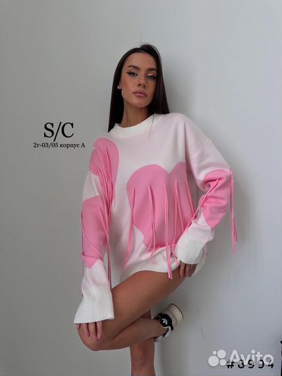 Свитер стильный