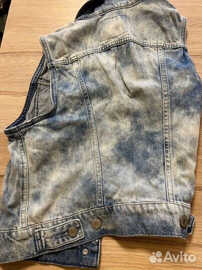 Джинсовая куртка