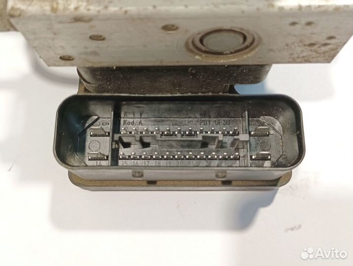 Блок абс на Opel Astra H Z16XER