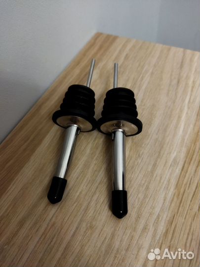 Пробки-диспенсеры для бутылки