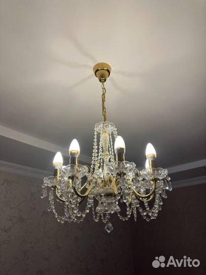 Люстра и 2 прикроватных светильника