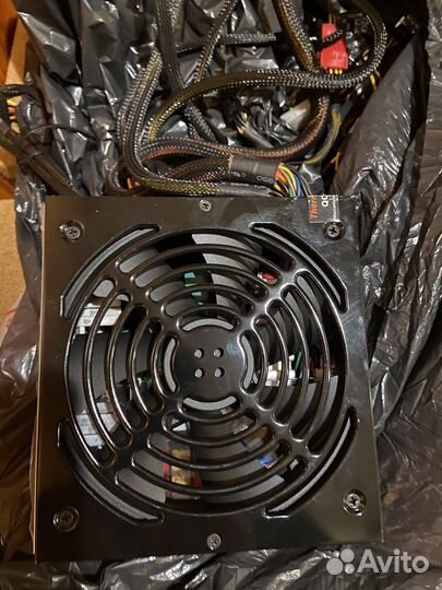 Блок питания Thermaltake Toughpower 650W