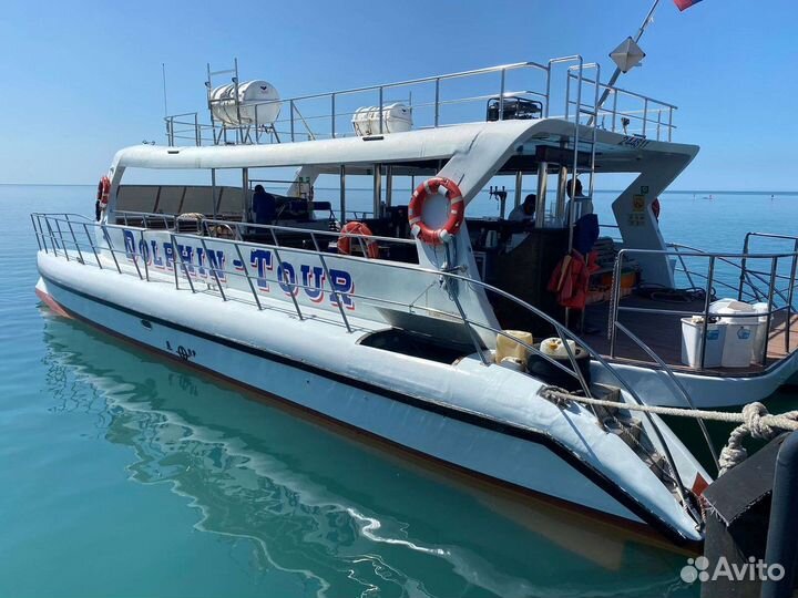 Морские прогулки на теплоходе и катере Адлер