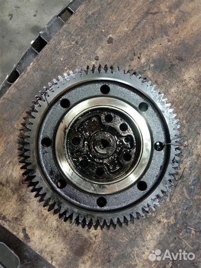 Шестерня грм промежуточная Volvo D13 8170463