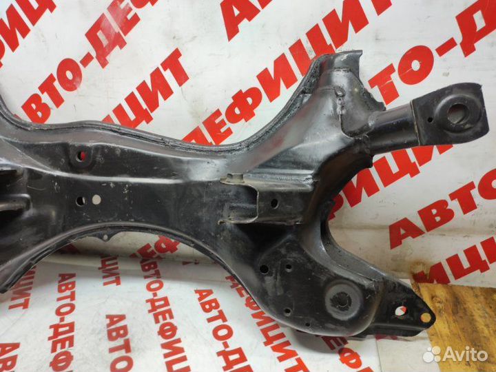 Подрамник передний Toyota Rav4 20 1AZ-FE 2000