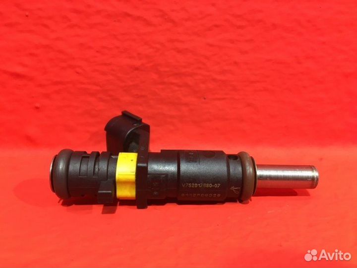 Форсунка Citroen C3 Picasso 1 EP3 (8FS) 1.4 VTI