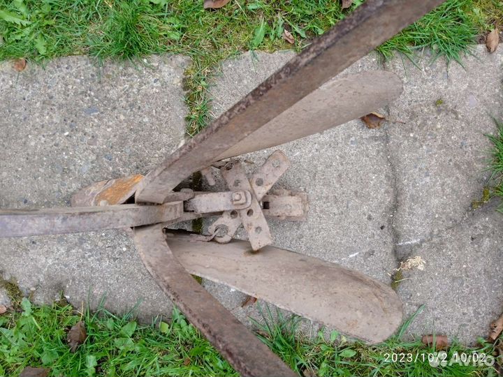 Конный плуг