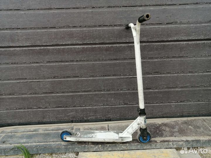 Трюковой самокат