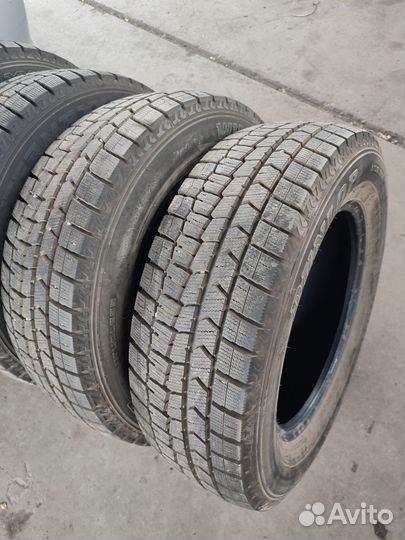 Dunlop Winter Maxx WM02 215/65 R16