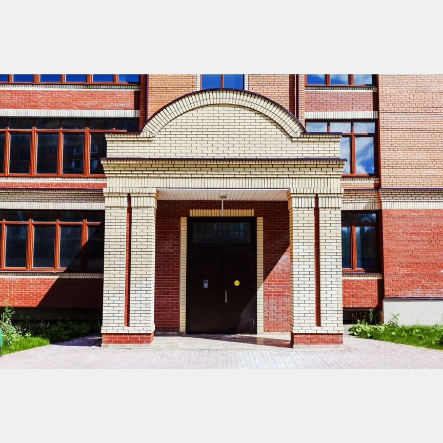 3-к. квартира, 141,7 м², 5/8 эт.