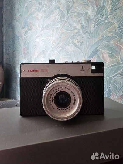 Плёночный фотоаппарат Смена 8М