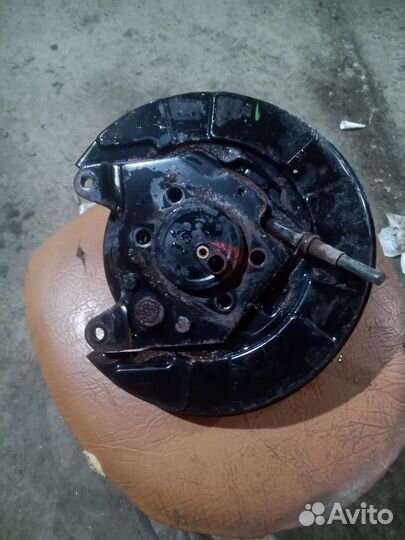 Задний правый суппорт, ступица Лансер 10