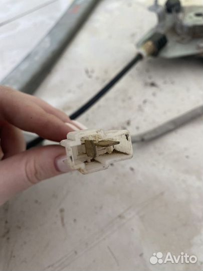 Стеклоподъемник передний правый Chery Fora 1.6