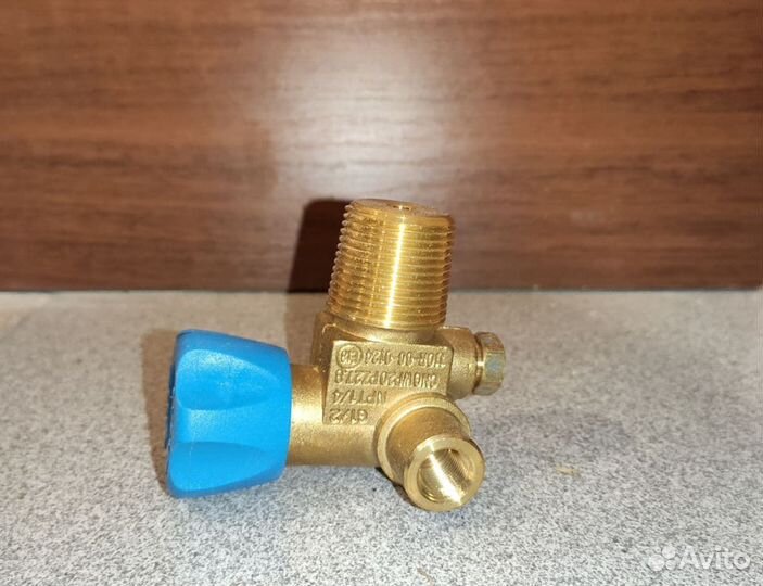 Вентиль баллонный метан Tomasetto гбо