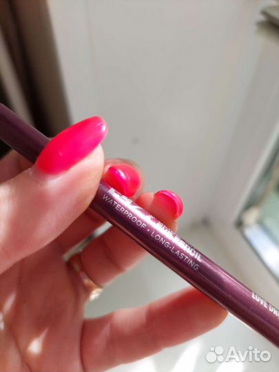 Urban Decay love drug водостойкий