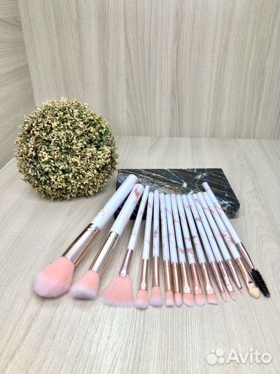 Набор профессиональных кистей для макияжа 15 шт