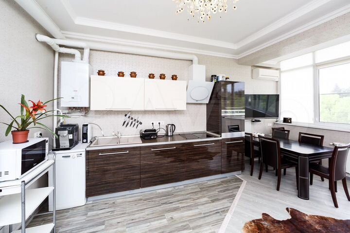 2-к. квартира, 70 м², 12/13 эт.