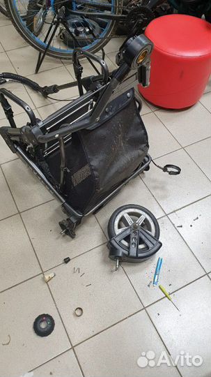 Фиксатор переднего колеса детской коляски,фиксато