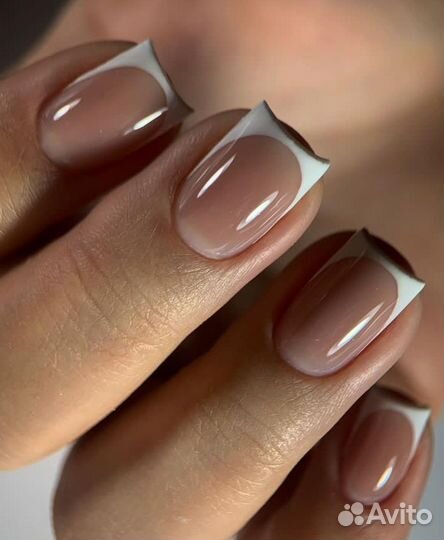 Маникюр и педикюр