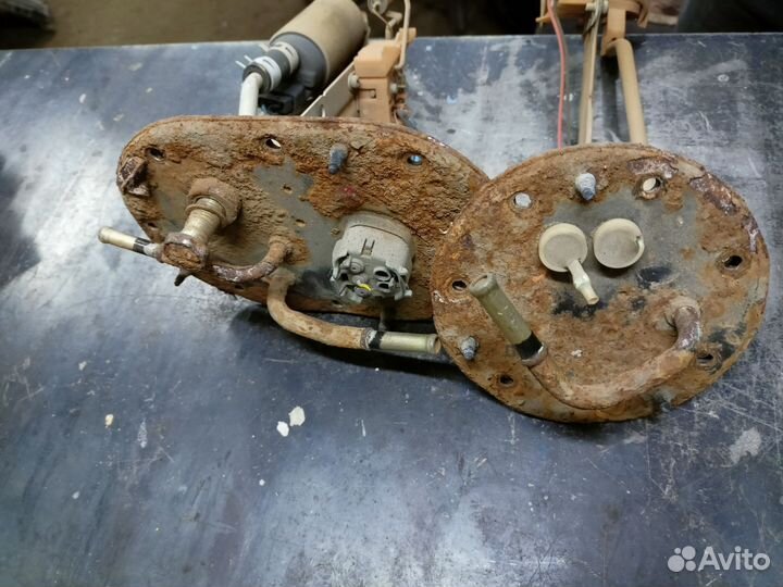 Комплект бензонасоса Toyota Rav4 sxa11