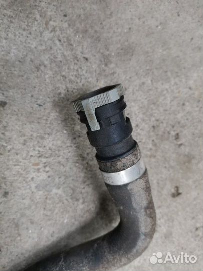 Патрубок системы охлаждения Ford Focus 2