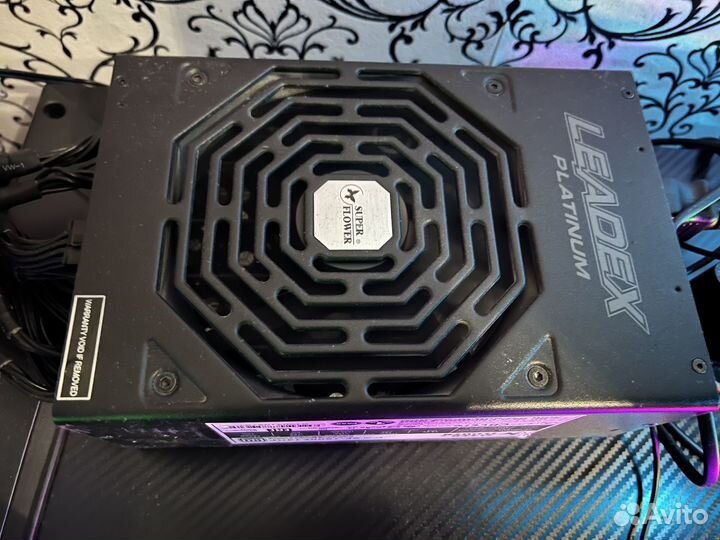 Блок питания super flower 1600