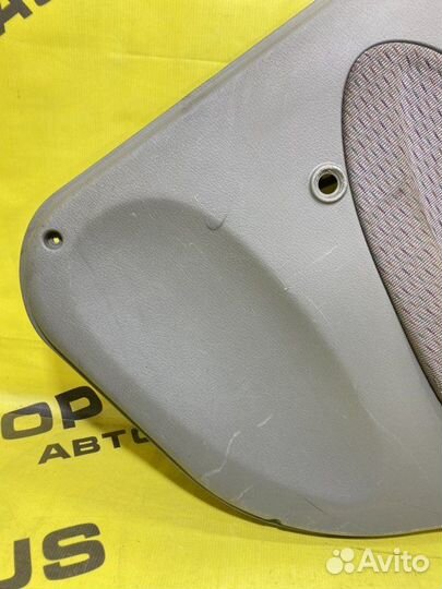 Обшивка двери задняя правая Kia Rio седан A5D 2001