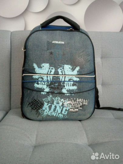 Рюкзак школьный