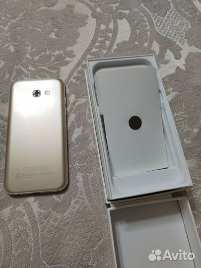 Телефон Samsung galaxy a5 2017