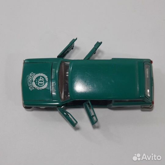 Модель автомобиля волга СССР