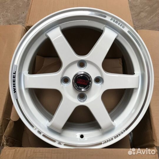 Диски Volk Racing TE37 R15 6.5j ET40 4x100 (белые)