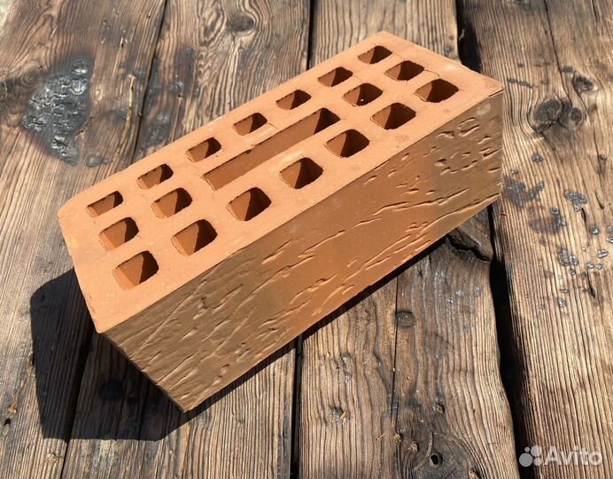 Кирпич лицевой и забутовочный керамический