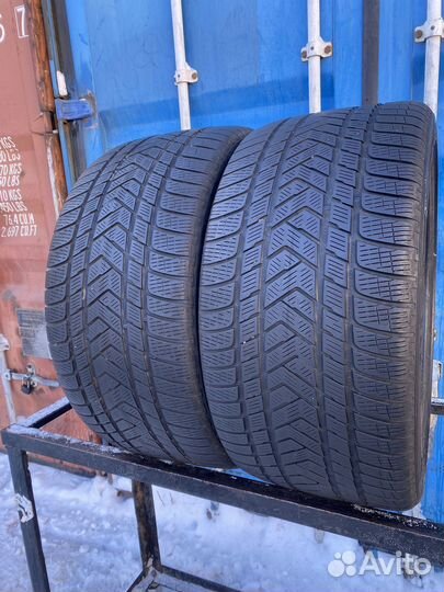 Pirelli Scorpion Winter 305/35 R21
