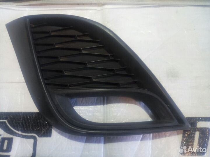 Решетка птф правая Mazda 3 BL