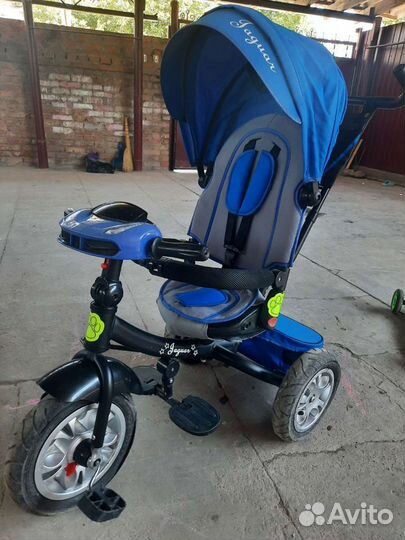 Трёхколёсный велосипед