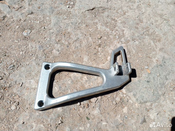 Кронштейн подножки мотоцикла