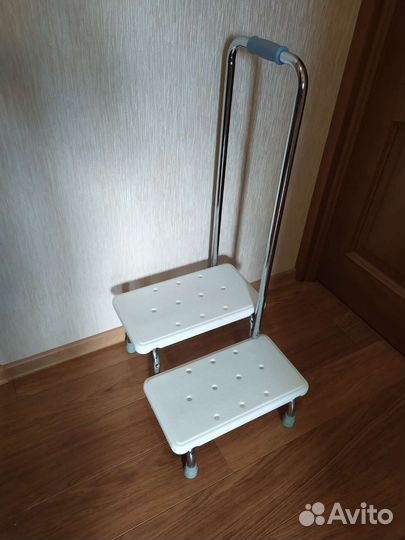 Ступени для ванной Мега-Оптим KJT569